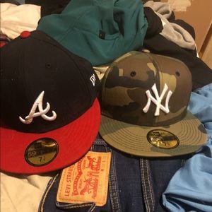 Fitted caps 7 1/4 others 71/8